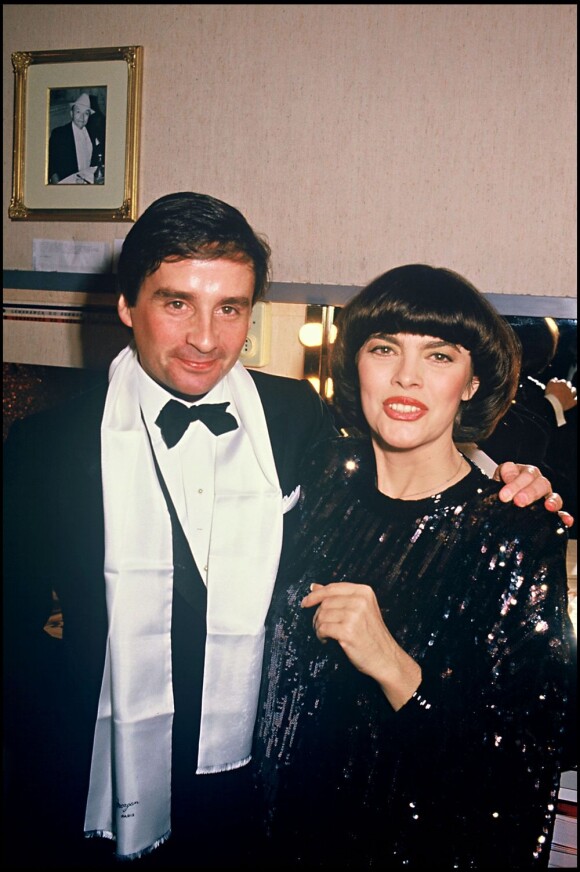Mireille Mathieu et Thierry Le Luron à Paris le 14 janvier 1986.