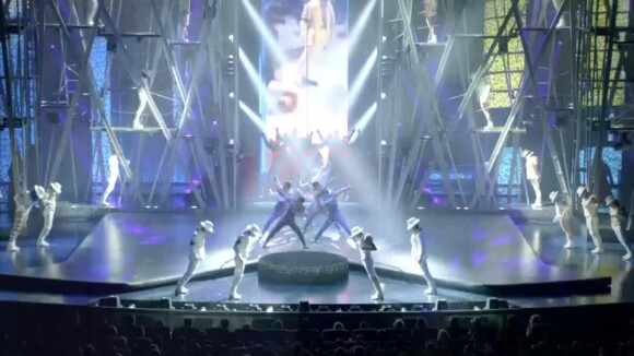 Michael Jackson: Émouvant hommage du Cirque du Soleil devant son fils Prince