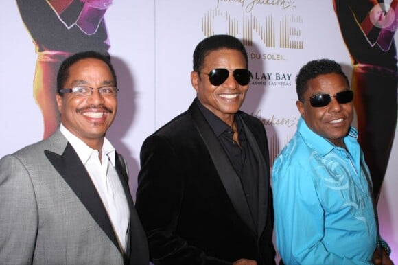 Marlon, Jackie et Tito Jackson à la première du spectacle "Michael Jackson ONE du Cirque du Soleil" à Las Vegas, le 30 Juin 2013.