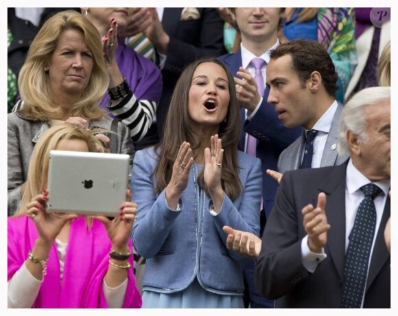 Pippa Middleton et son frère James ont assisté à un match du tournoi de tennis de Wimbledon à Londres, le 24 Juin 2013.