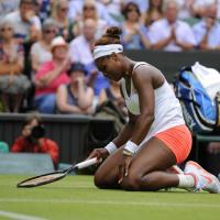 Wimbledon 2013 - Le choc : Serena Williams à terre, les larmes de Sabine Lisicki