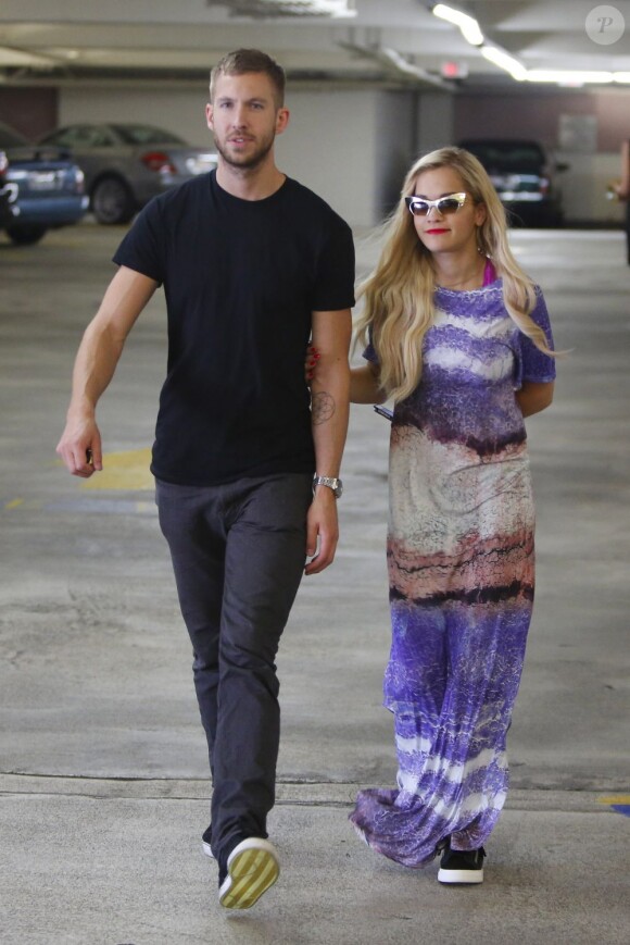 Rita Ora et Calvin Harris à Beverly Hills, le 20 juin 2013.