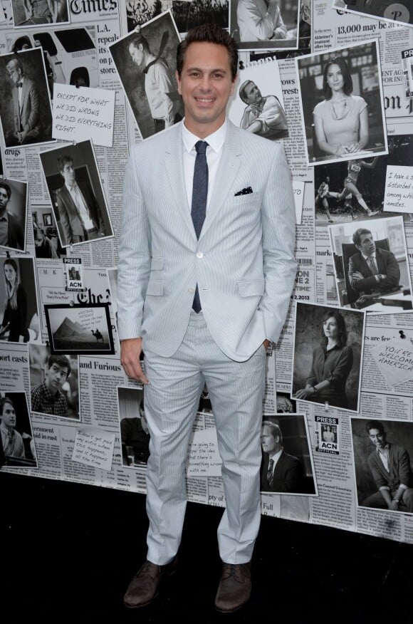 Thomas Sadoski à la première de la saison 2 de "The Newsroom" au Paramount Theater à Los Angeles, le 10 juillet 2013.