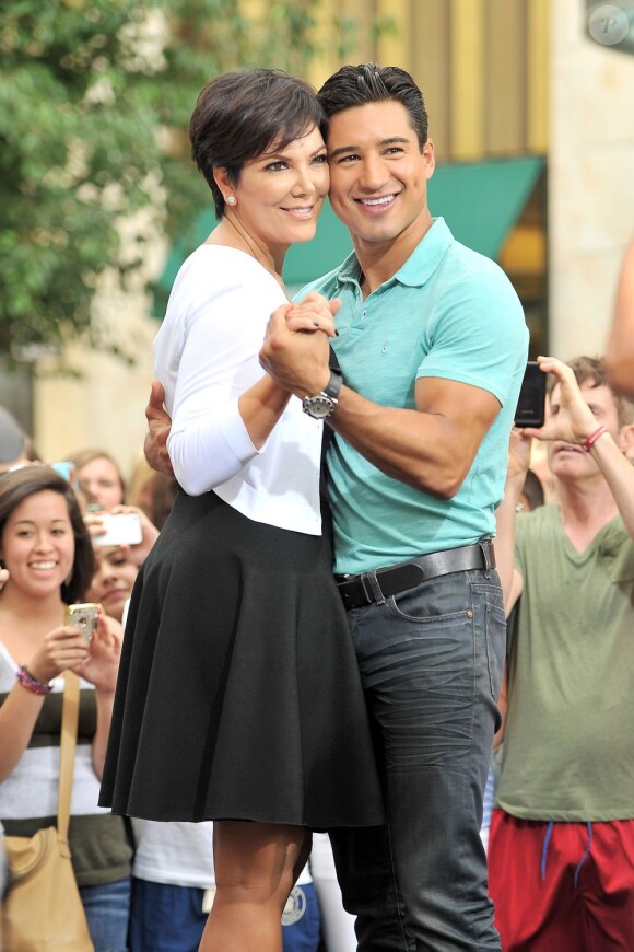 Kris Jenner dans l'émission Extra de Mario Lopez, le 10 juillet 2013 à Los Angeles.