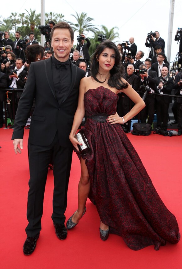 Stéphane Rousseau et sa compagne Reem Kherici (robe Dina JSR) à Cannes le 16 mai 2013.