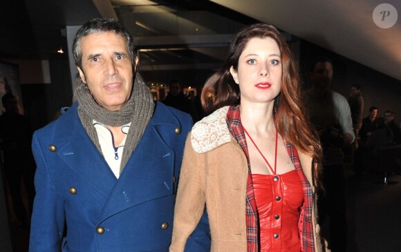 Julien Clerc et sa femme Hélène Gremillon à Paris le 6 février 2013.