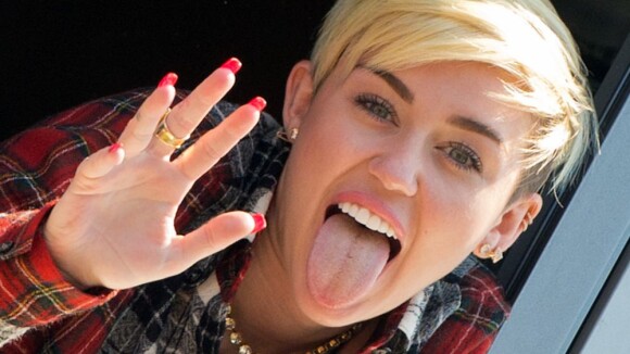 Miley Cyrus : Apologie de la cocaïne et de l'ecstasy, elle bat des records