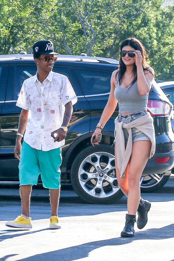 Kylie Jenner a retrouvé Lil Twist, meilleur ami de Justin Bieber, pour aller au cinéma. Calabasas, le 23 juillet 2013.
