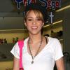 Shakira, souriante lors d'une séance shopping à Los Angeles. Le 1er juin 2013.