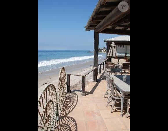 David Spade a vendu sa sublime villa de Malibu pour 10,2 millions de dollars.