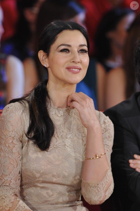 Monica Bellucci lors de l'émission Vivement dimanche à Paris le 27 mars 2013