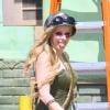 La chanteuse Avril Lavigne sur le tournage de son nouveau clip à Palmdale, le 25 juillet 2013.