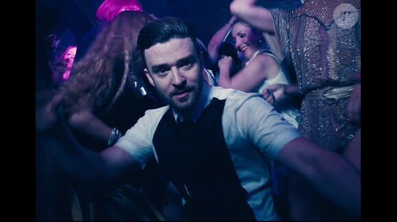 Justin Timberlake en boîte de nuit dans le clip de Take Back The Night.