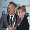 Sting et son épouse Trudy Styler à la soirée post-Grammy Awards organisée par le Warner Music Group à Los Angeles, le 10 février 2013.