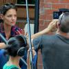 La jolie Katie Holmes tourne une courte vidéo dans le quartier de Tribeca à New York, le 29 juillet 2013.