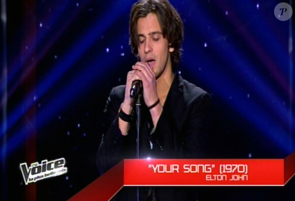 Raf, le fils de Hélène Ségara, dans The Voice, sur TF1 (diffusion en février 2013).