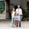 Felipe et Letizia d'Espagne, en vacances en famille, visitaient le 5 août 2013 avec leurs filles Leonor (short gris) et Sofia (short violet) la Granja de Esporles, une ferme du XVIIe siècle située au coeur de la Sierra de Tramuntana, sur l'île de Majorque.