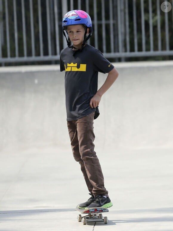Romeo, 10 ans, s'éclate dans un skate park à Los Angeles, le 1er juin 2013.