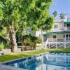 Quand elle vient en Californie, Amanda Seyfried loge dans cette villa du quartier de Hollywood Hills à Los Angeles.