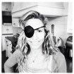 Sheryl Crow : Un oeil de pirate pour la maman blessée au tennis