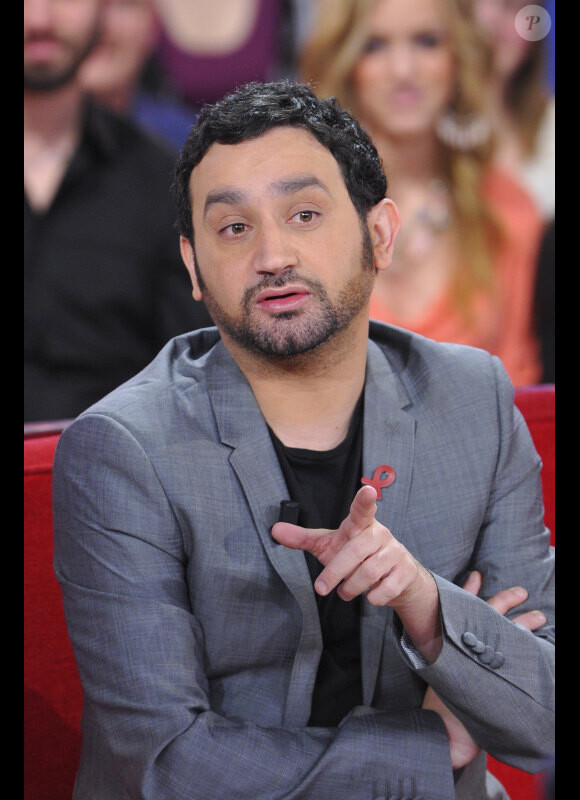 Cyril Hanouna sur le plateau de Vivement dimanche, en avril 2013.