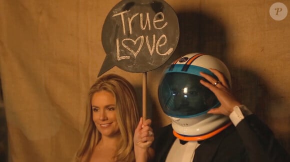 Image du mariage de Donald Faison (Turk dans Scrubs) et CaCee Cobb, le 15 décembre 2012 au domicile de Zach Braff à Los Angeles. Le couple a accueilli son premier enfant le 15 août 2013.