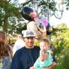 Kevin Federline, sa femme Victoria Prince et leur petite Jordan à Los Angeles le 13 août 2013.