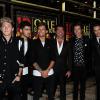 Simon Cowell et les One Direction (Harry Styles, Liam Payne, Louis Tomlinson, Niall Horan et Zayn Malik) à la première du film "One Direction : This Is Us" à Londres, le 20 août 2013.