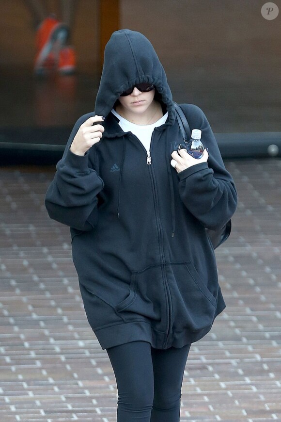 Khloé Kardashian quitte son club de gym à Los Angeles, le 22 août 2013.