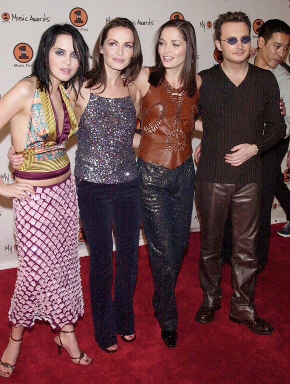 Le grope The Corrs formé par Andrea et ses frères et soeurs Caroline, Sharon et Jim. Photo prise en 2000.