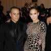 Jennifer Lopez et Casper Smart à la soirée "'Punk: Chaos to Couture' Costume Institute Benefit Met Gala", à New York, le 6 mai 2013.