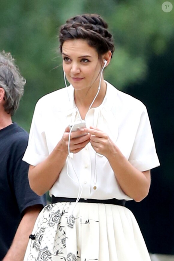 

Katie Holmes sur le tournage du film "Miss Meadows" à Cleveland, le 28 août 2013.