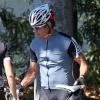 Exclusif - Dennis Quaid et sa femme Kimberly Buffington ont fait le 6 septembre 2013 une promenade à vélo ensemble dans le quartier de Brentwood, à Los Angeles. Après le rocambolesque feuilleton de leur divorce finalement avorté, les époux semblent avancer dans la même direction.