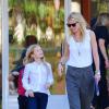 Gwyneth Paltrow et sa fille Apple à Los Angeles, le 26 octobre 2012.