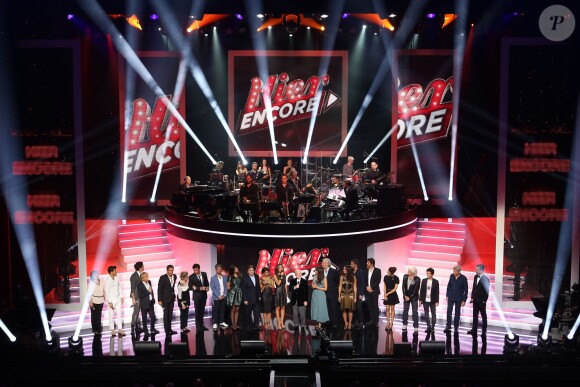 Exclusif - Yves Duteil, Vincent Niclo, Dave, Mickael Miro, Sofia Essaïdi, Hugues Aufray, Patrick Sébastien, Annie Cordy, Patrick Fiori, TAL, le chanteur Grégoire, Nolwenn Leroy, Charles Aznavour, Serge Lama, Virginie Guilhaume - Enregistrement de l'émission "Hier encore" présentée par Charles Aznavour et Virginie Guilhaume à l'Olympia le 6 septembre 2013. L'émission sera diffusée le 14 septembre.