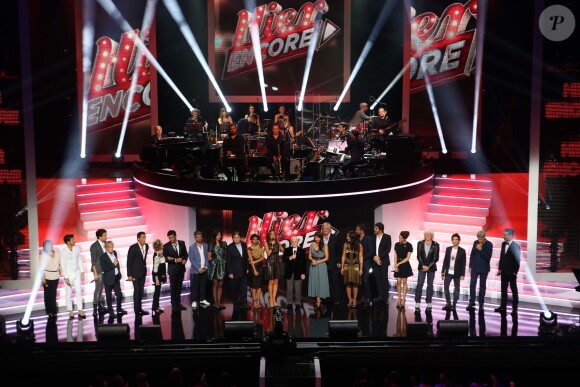 Exclusif - Yves Duteil, Vincent Niclo, Dave, Mickael Miro, Sofia Essaïdi, Hugues Aufray, Patrick Sébastien, Annie Cordy, Patrick Fiori, TAL, le chanteur Grégoire, Nolwenn Leroy, Charles Aznavour, Serge Lama, Virginie Guilhaume - Enregistrement de l'émission "Hier encore" présentée par Charles Aznavour et Virginie Guilhaume à l'Olympia le 6 septembre 2013. L'émission sera diffusée le 14 septembre.