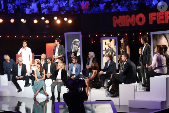 Enregistrement de l'émission "Hier encore" présentée par Charles Aznavour et Virginie Guilhaume à l'Olympia le 6 septembre 2013. L'émission sera diffusée le 14 septembre.