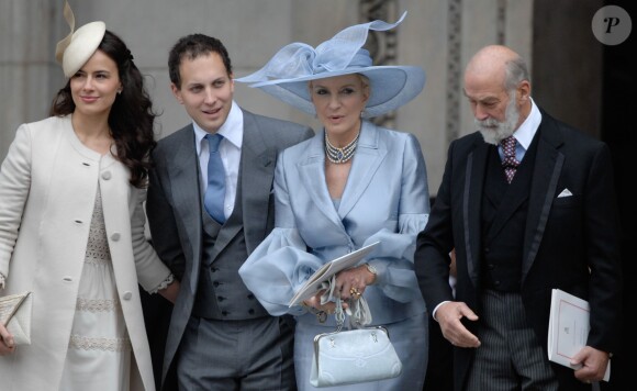 Lord Freddie Windsor et son épouse Sophie Winkleman avec le prince et la princesse Michael de Kent à la cathédrale St Paul de Londres le 5 juin 2012 après la messe pour le jubilé de diamant d'Elizabeth II.