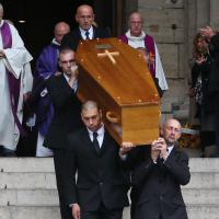 Obsèques d'Albert Jacquard : Josiane Balasko et Jacques Higelin en deuil...