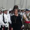 La reine Sofia d'Espagne baptisant le porte-avions Juan Carlos Ier à Cadix le 17 septembre 2013