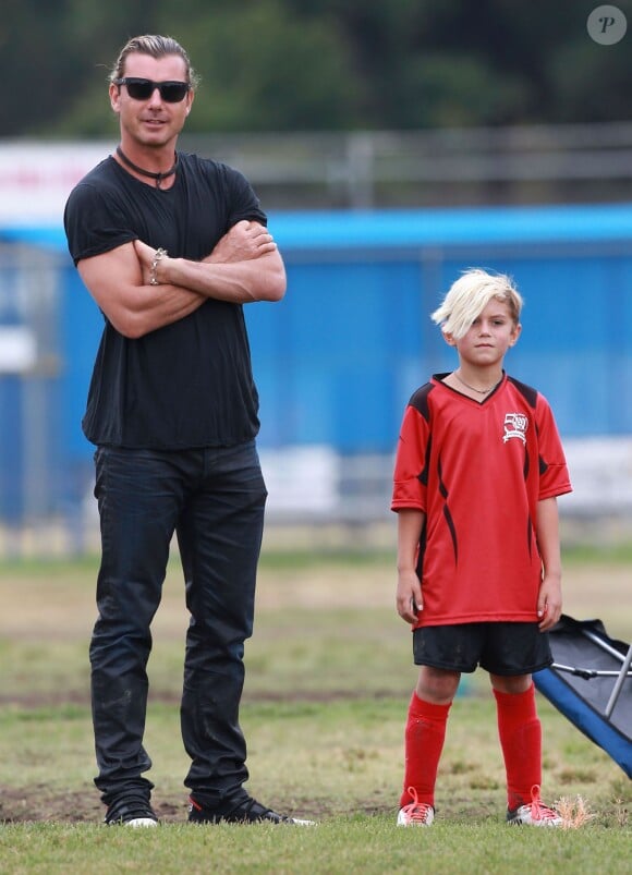 Gavin Rossdale assiste au match de foot de l'un de leurs fils à Los Angeles le samedi 21 septembre 2013.