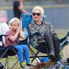 Gwen Stefani, enceinte, et son mari Gavin Rossdale assistent au match de foot de l'un de leurs fils à Los Angeles le samedi 21 septembre 2013.