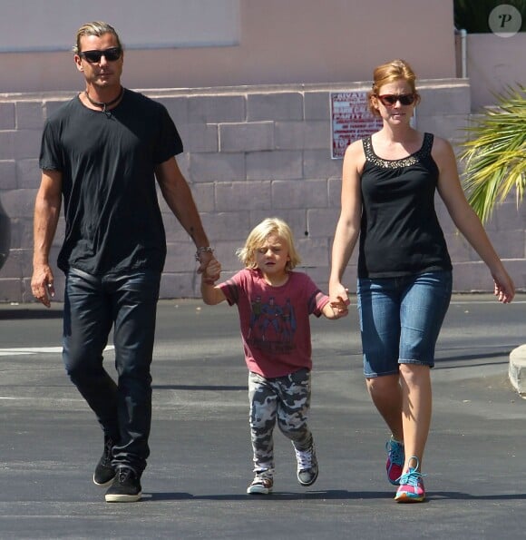 Gavin Rossdale et son fils ZUma achètent des gâteaux le 21 septembre 2013 à Los Angeles.