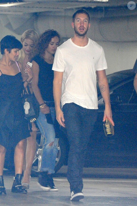 Rita Ora, Calvin Harris et des amis surprises à Los Angeles, le 21 septembre 2013.