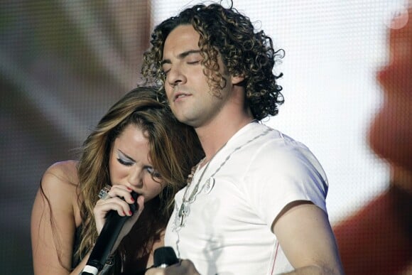 Miley Cyrus et David Bisbal à Arganda del Rey, le 6 juin 2010.