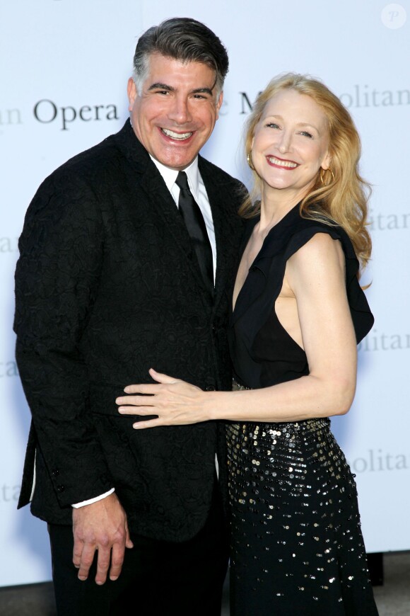 Bryan Batt, Patricia Clarkson lors de la soirée du Metropolitan Opera à New York le 23 septembre 2013.