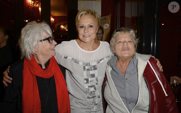 Catherine Lara, Muriel Robin et Josee Dayan à la générale du spectacle de Muriel Robin au théâtre de la Porte Saint-Martin à Paris, le 23 septembre 2013.