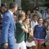 Le prince Felipe et la princesse Letizia d'Espagne à la sortie de l'hôpital Quiron de Madrid le 25 septembre 2013 au lendemain de l'opération du roi Juan Carlos Ier.