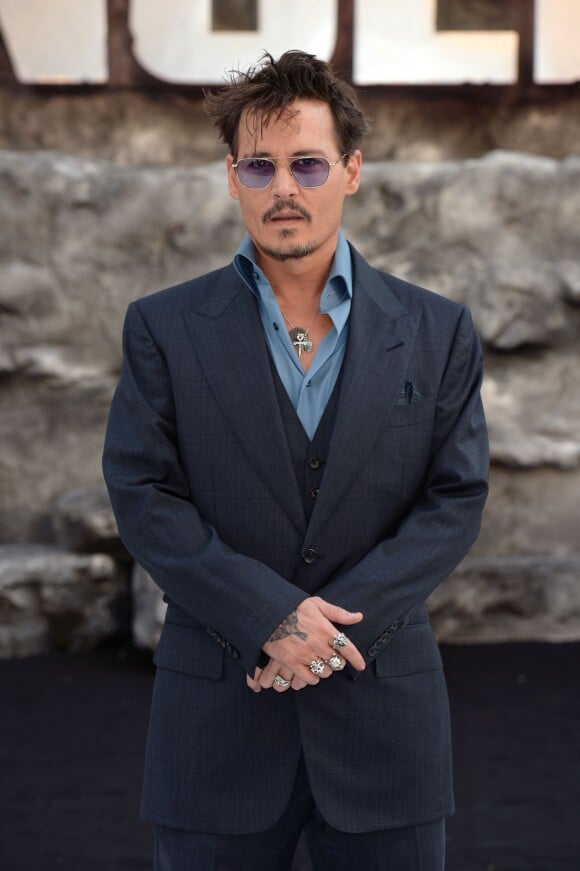 Johnny Depp lors de l'avan-première du film Lone Ranger à Londres le 21 juillet 2013