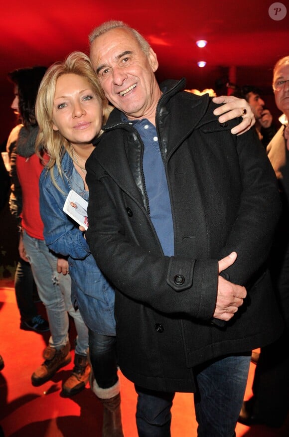 Exclusif - Michel Fugain pose avec sa compagne Sanda. A Paris, le 15 novembre 2012.